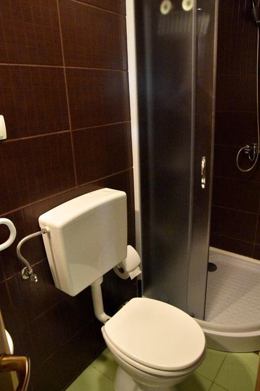 Hostel Kvarner- Private Rooms & Dorms Риека Номер фото