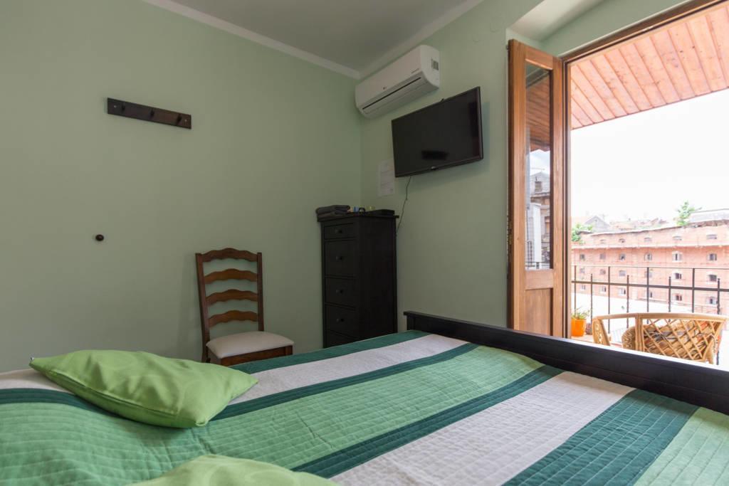Hostel Kvarner- Private Rooms & Dorms Риека Экстерьер фото